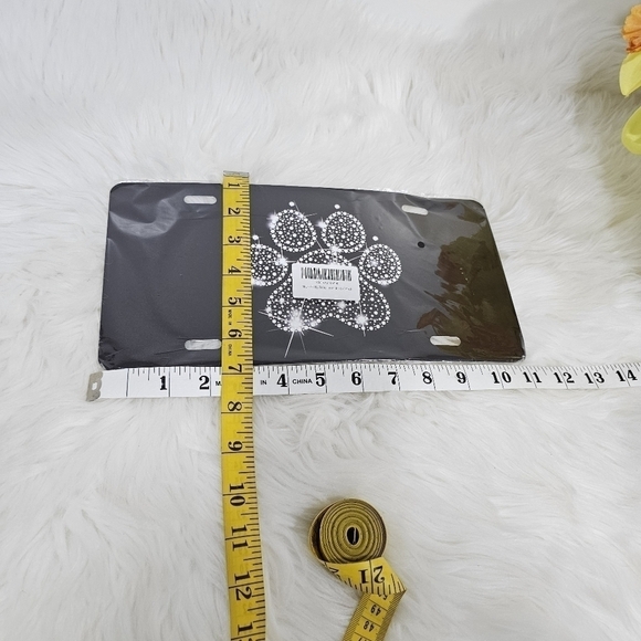 New dog paw license plate - Picture 2 of 3